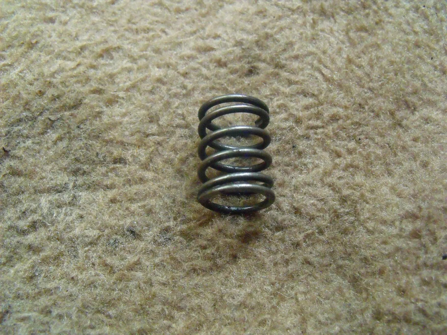 Kawasaki FA210D Ventilfeder 49078-2081 - Treckerflickershop