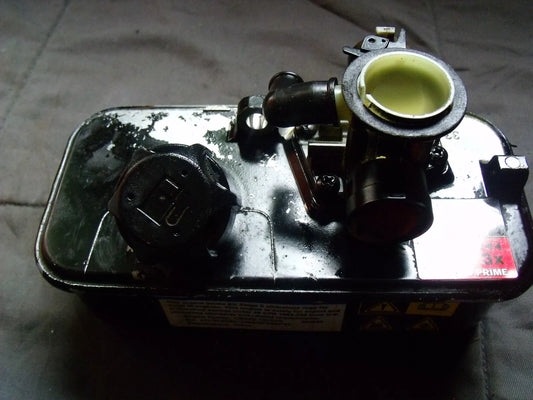 Briggs & Stratton Kraftstofftank Sprint Serie 300 494775 ,494406 - Treckerflickershop
