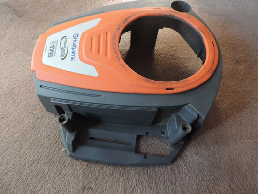 Briggs & Stratton Motorabdeckung 592813 - Treckerflickershop