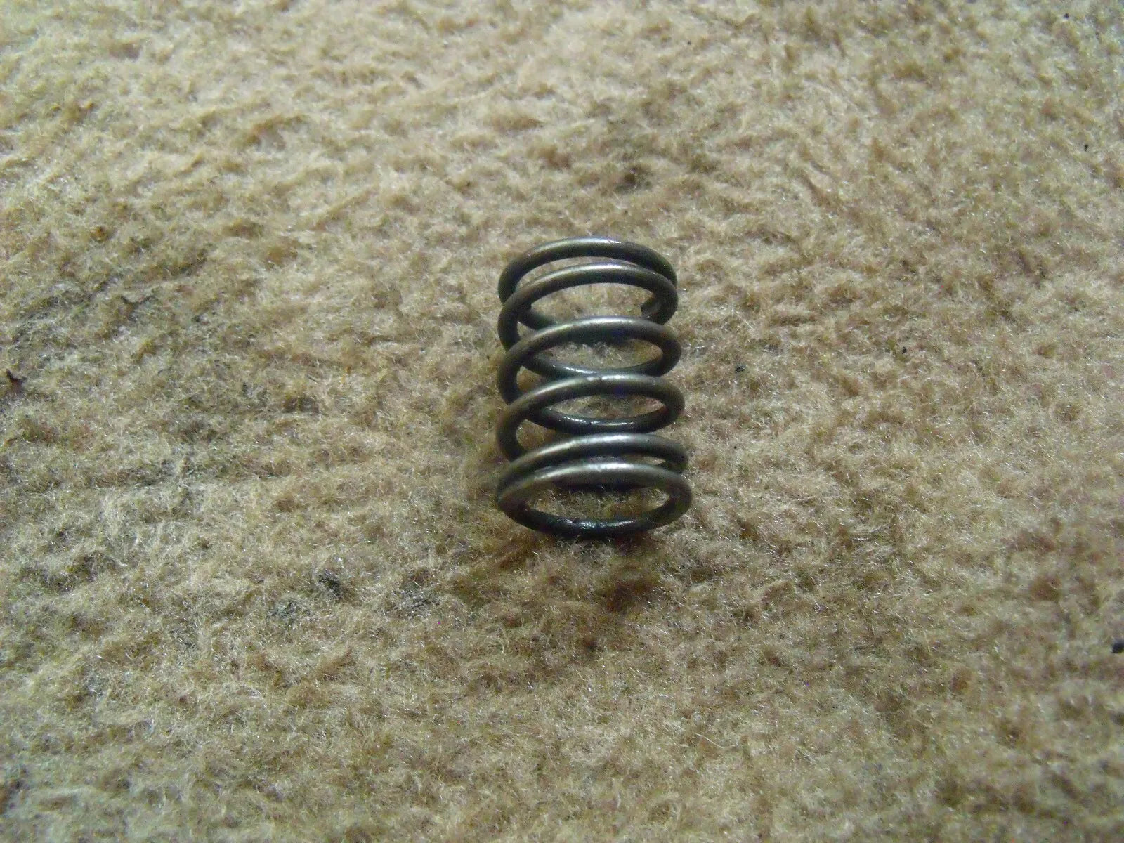 Kawasaki FA210D Ventilfeder 49078-2081 - Treckerflickershop
