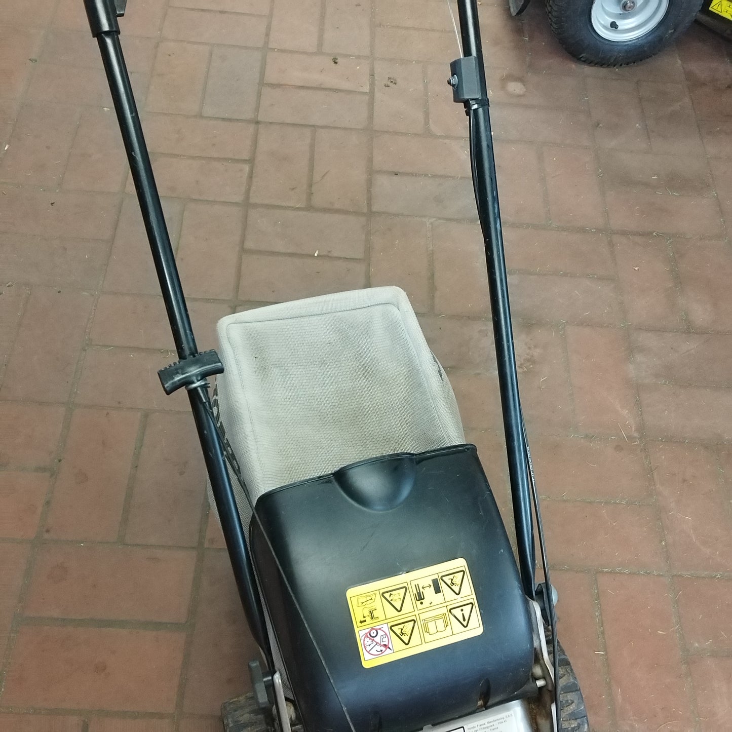 Gebrauchter Honda IZY HRG416 Rasenmäher