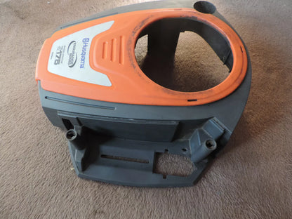 Briggs & Stratton Motorabdeckung 592813 - Treckerflickershop