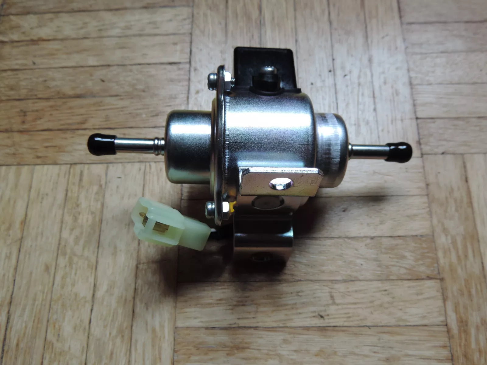 Elektrische Kraftstoffpumpe Briggs & Stratton 825232 - Treckerflickershop