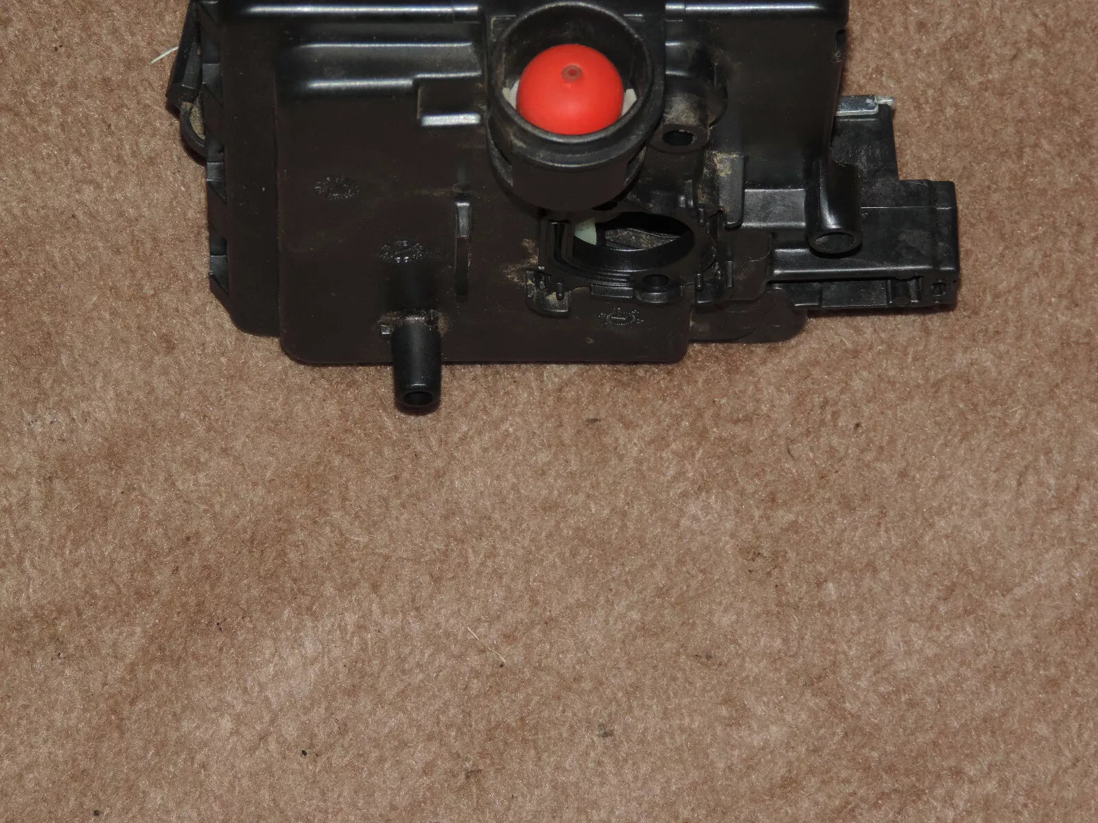 Briggs&Stratton Luftfiltergehäuse  795259 Primer - Treckerflickershop